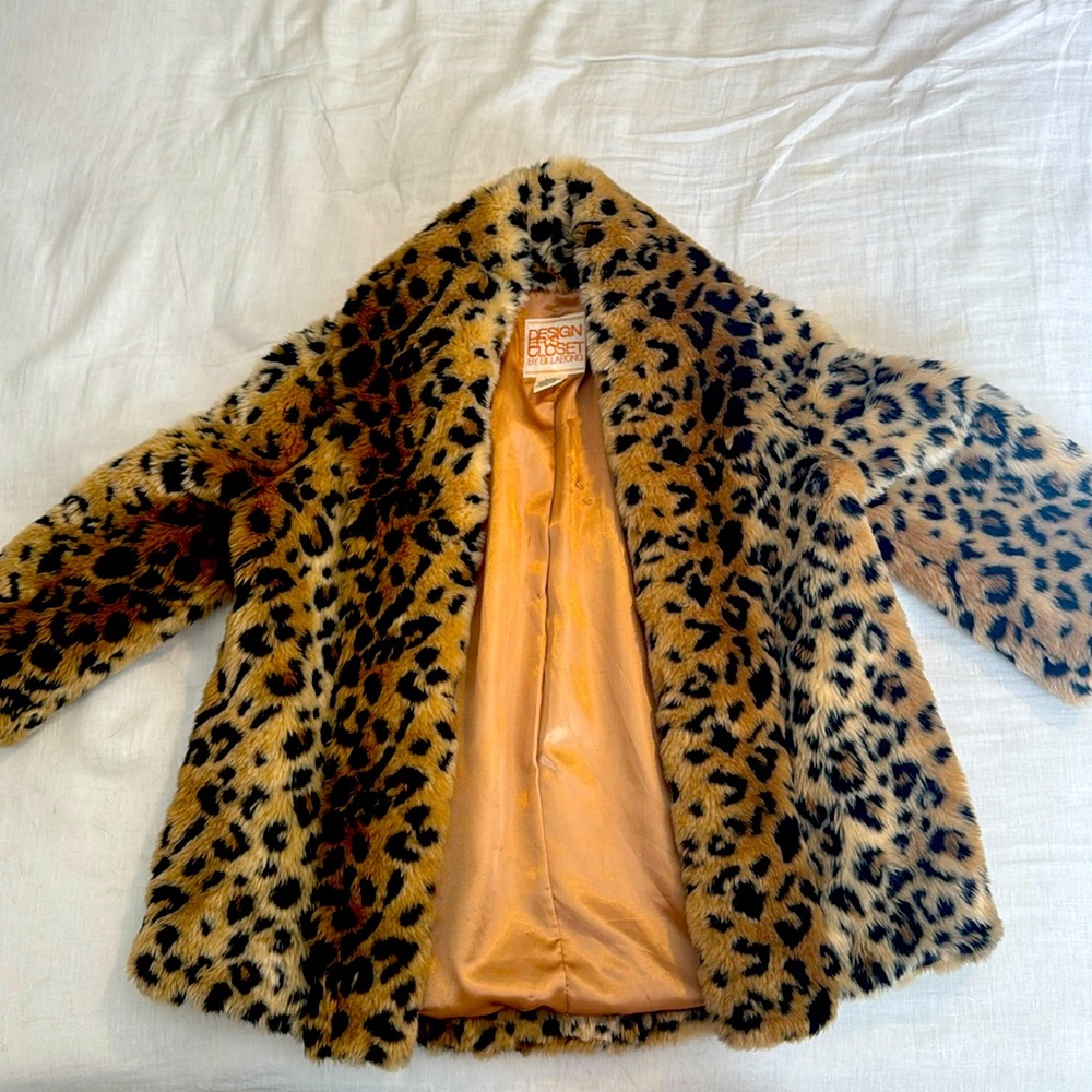 Billabong faux fur cheeta print short sleeved jacket for ballers